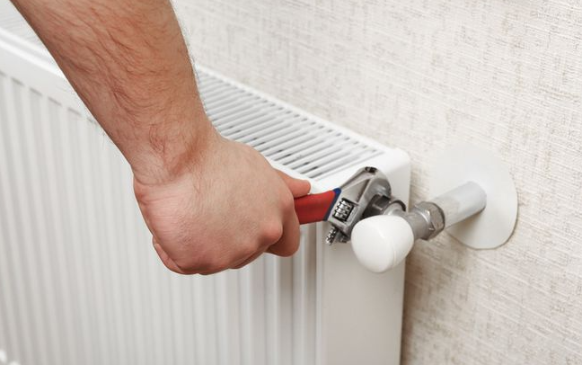 暖氣片溫控設(shè)施不能私自拆除，會(huì)導(dǎo)致樓棟水力失衡